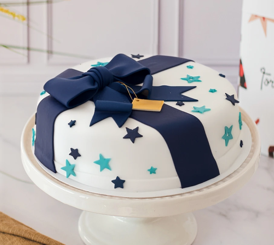 [020020010010010] TORTA STARBOX (MEDIANO (12 porciones), ARABE)