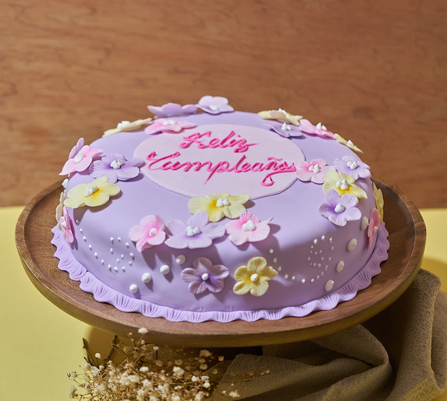 TORTA FLORES LILA