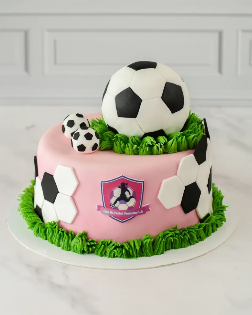 TORTA FUTBOL ROSA